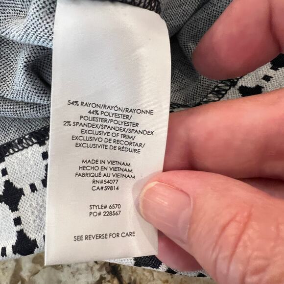 CAbi Women's Black and White/Off 60's Retro Lattice Print Teatime Skirt - SIZE 4 - Picture 6 of 9